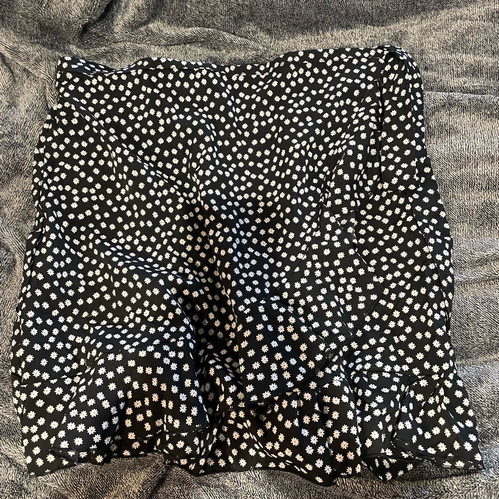 SHEIN xl daisy skirt